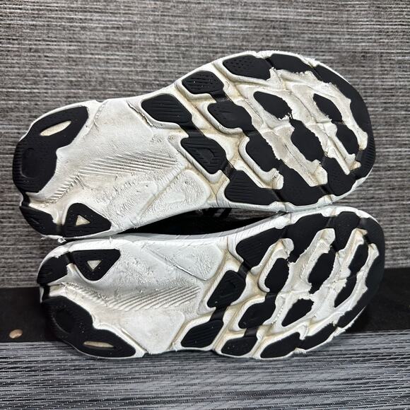 Hoka One One Clifton 9 Black White 1127896 BWHT Running Shoes - Women's 9 - Picture 13 of 16
